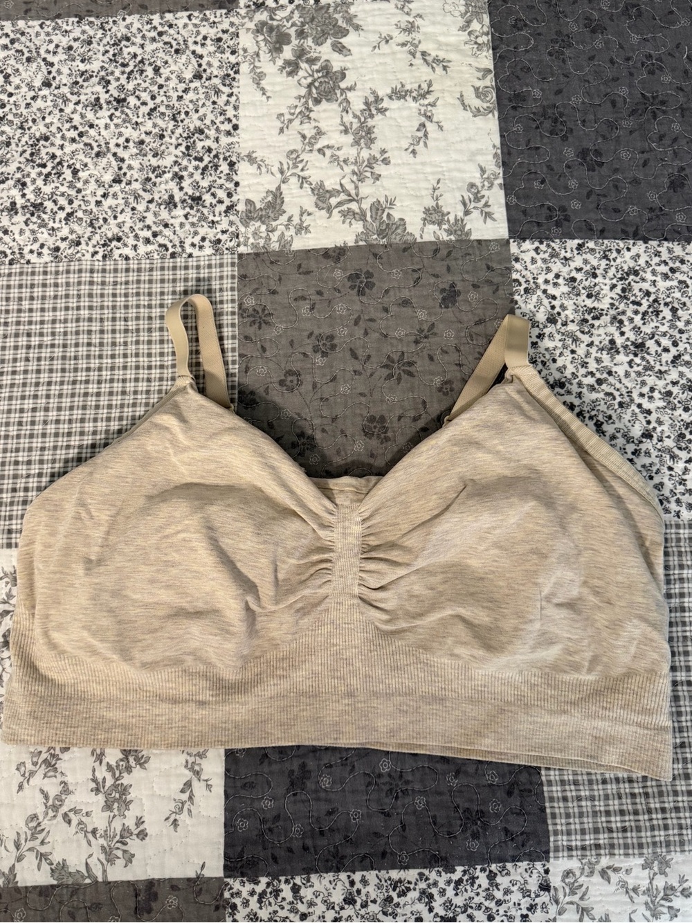 Kindred Bravely hands free pumping bra